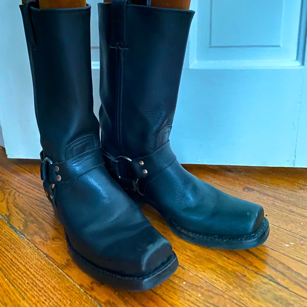 Frye harness black soft playable boots size 10